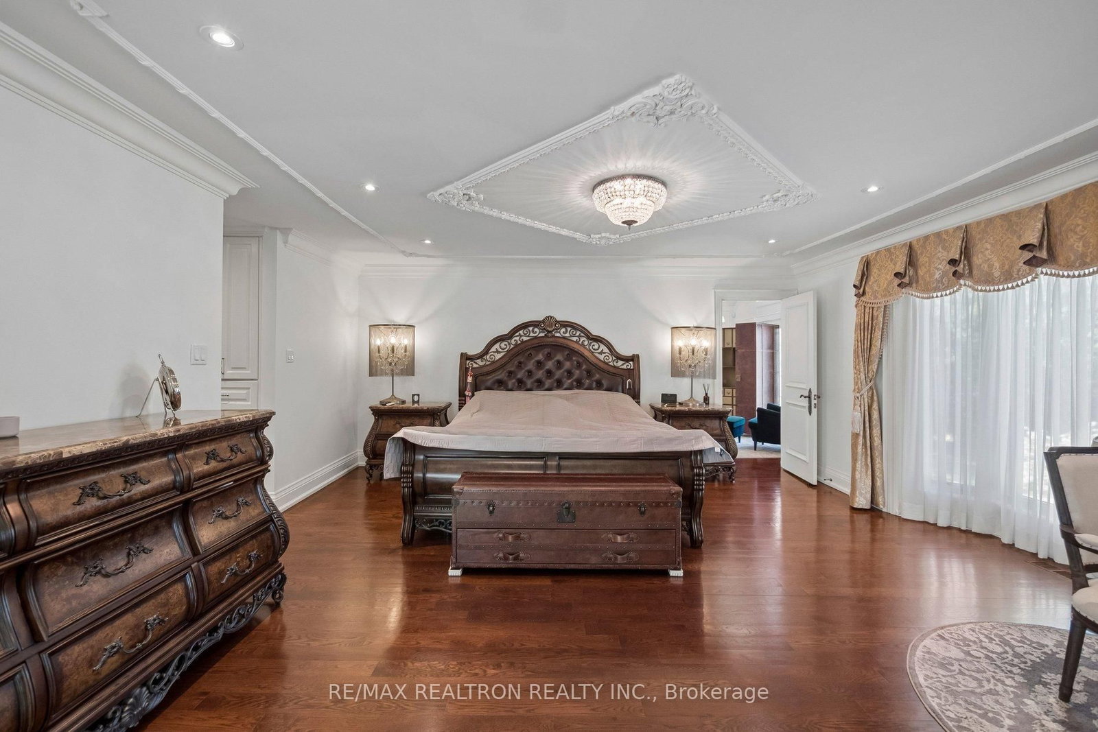 59 Hi Mount Drive • Toronto, ON photo 29