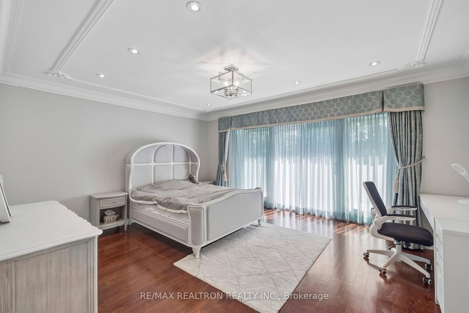 59 Hi Mount Drive • Toronto, ON photo 40