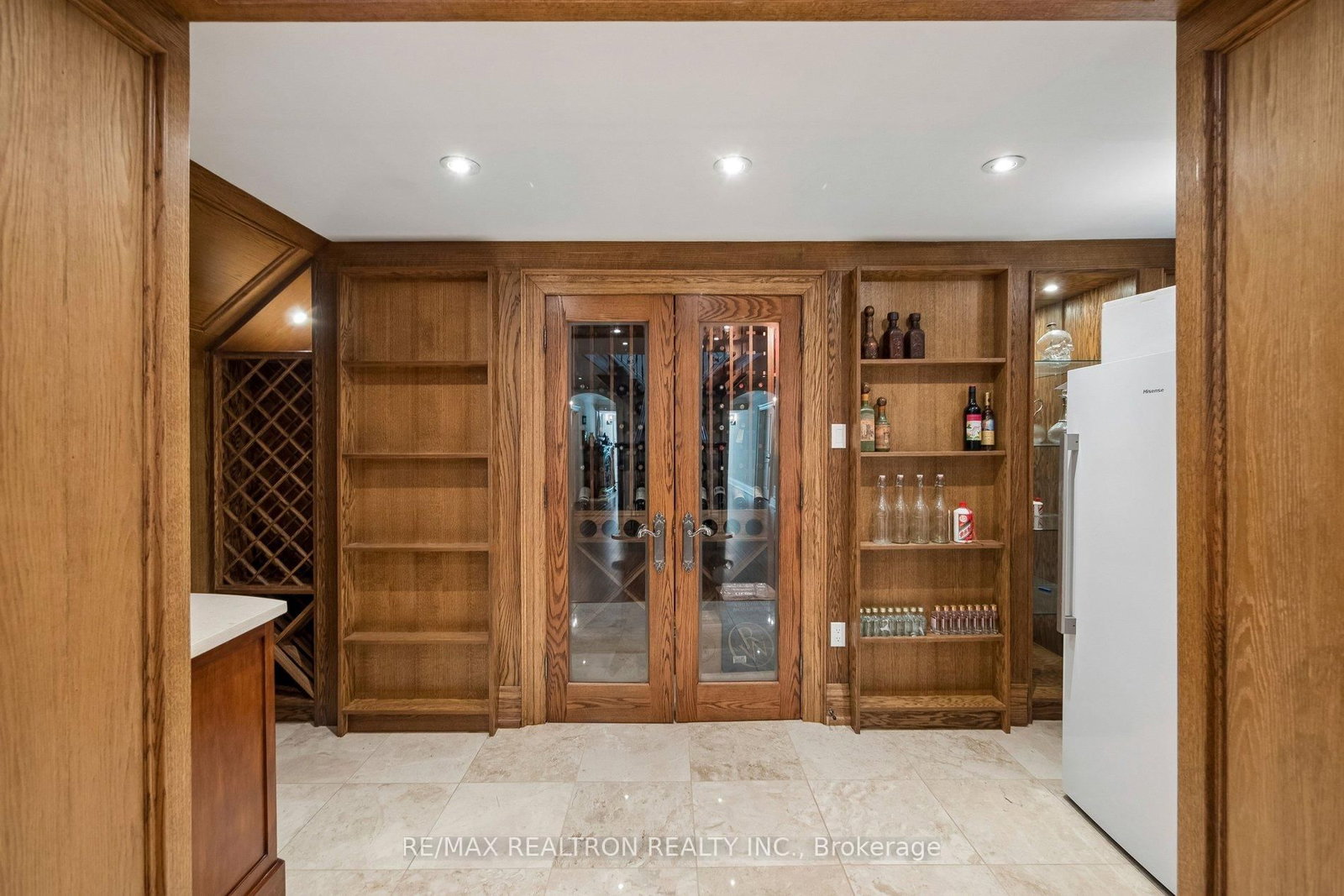 59 Hi Mount Drive • Toronto, ON photo 44