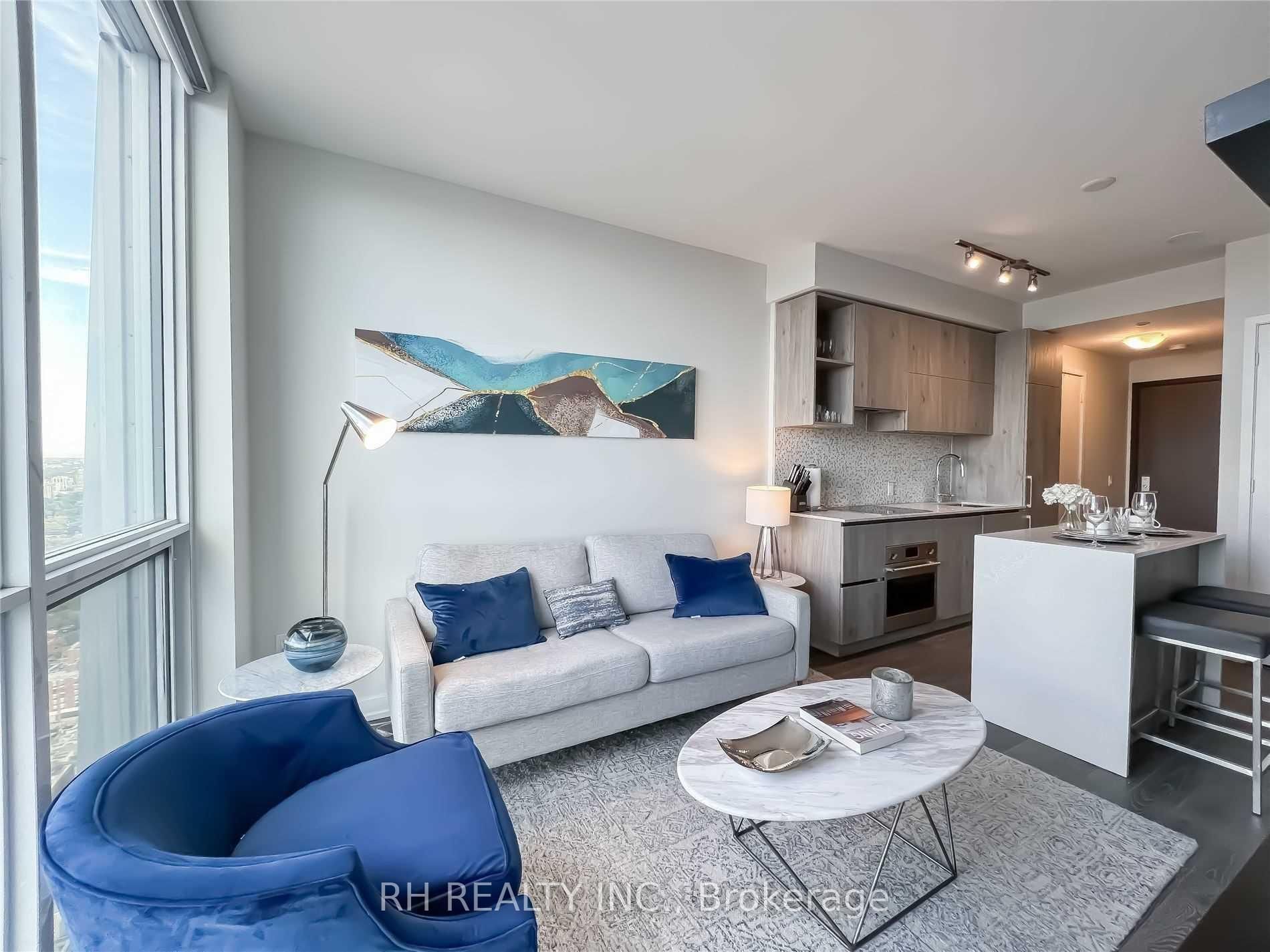 1 Yorkville Avenue, Unit 4104