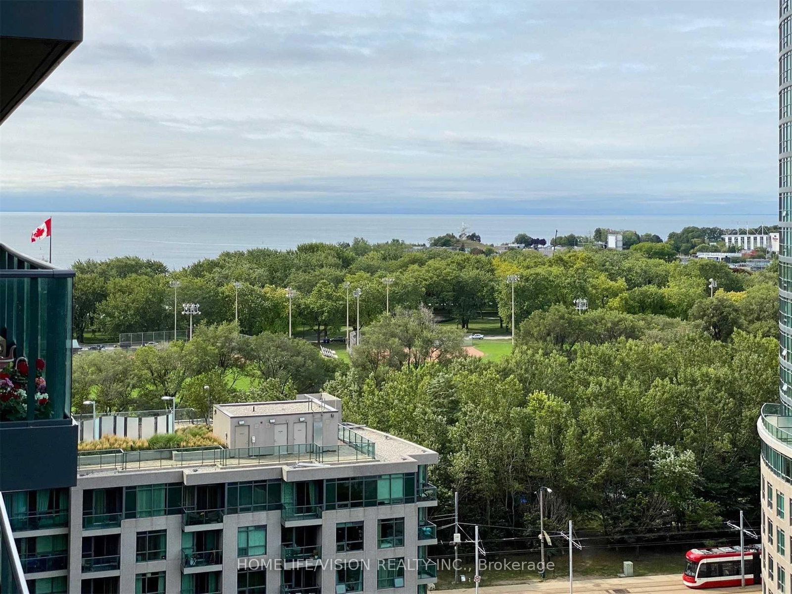 209 Fort York Boulevard • #1258 • Toronto, ON photo 13
