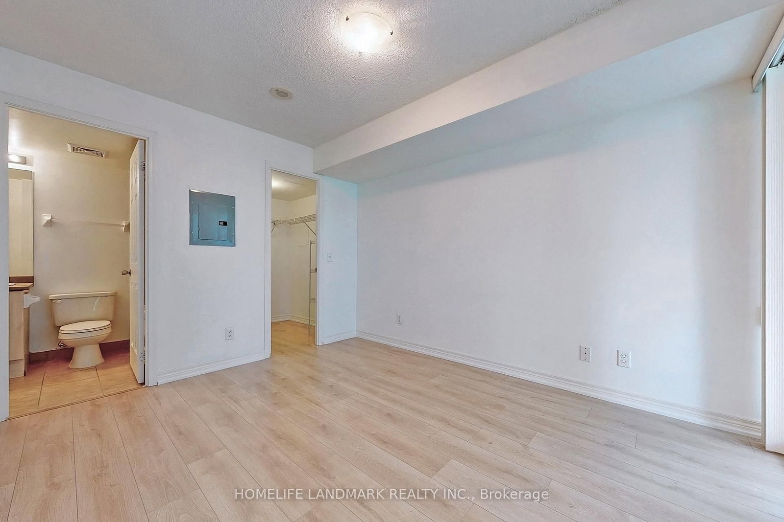 30 Grand Trunk Crescent, Unit 901 - Photo 20