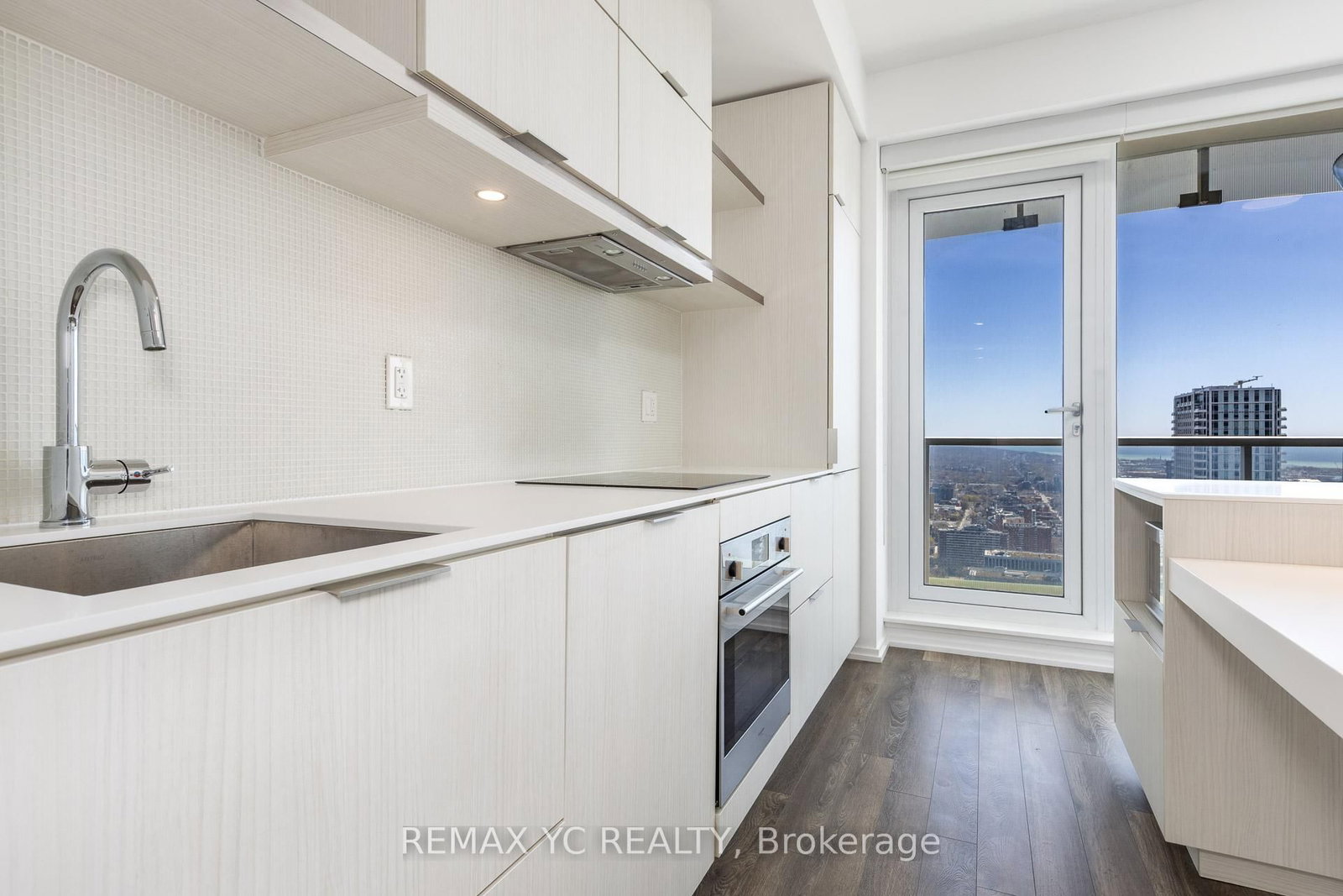 197 Yonge Street, Unit 4404 - Photo 8