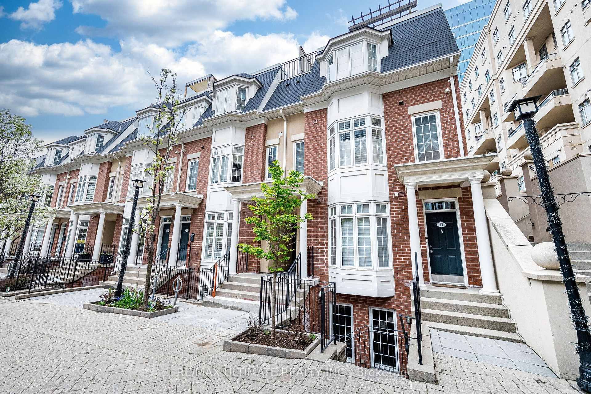 11 Niagara Street
