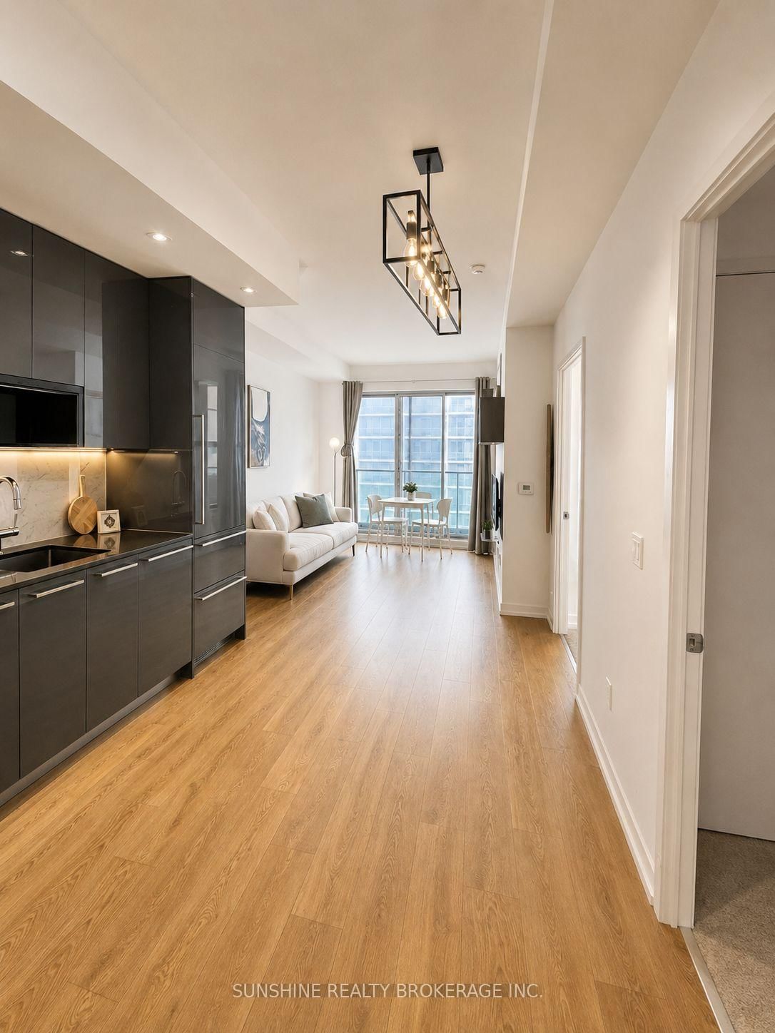 117 Mcmahon Drive, Unit 3605 - Photo 3
