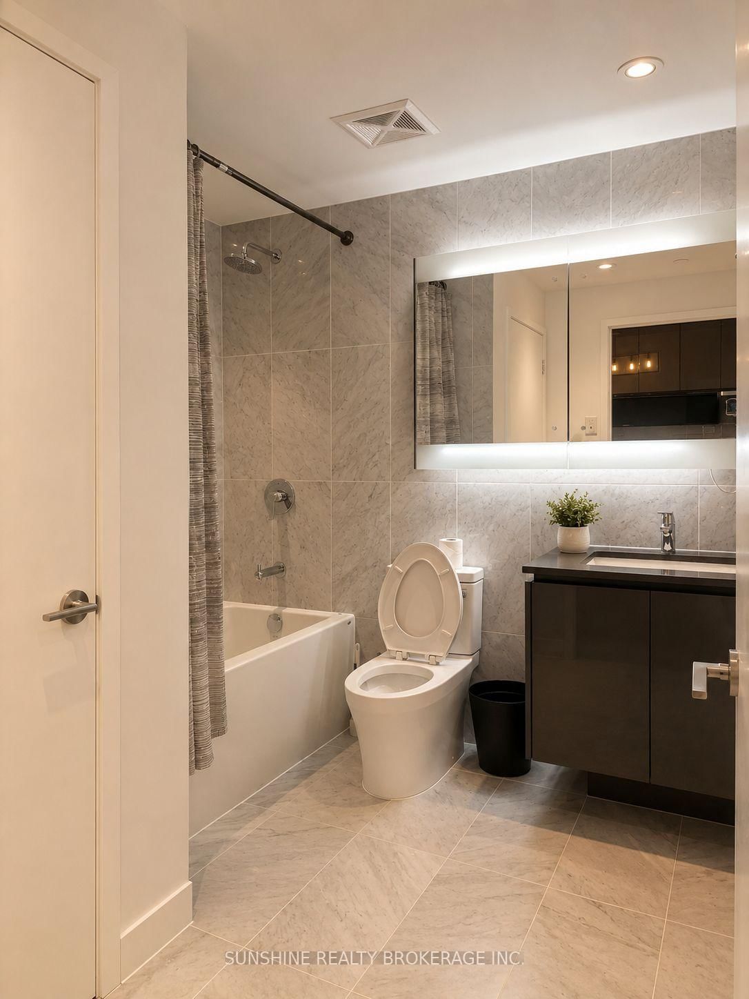 117 Mcmahon Drive, Unit 3605 - Photo 5