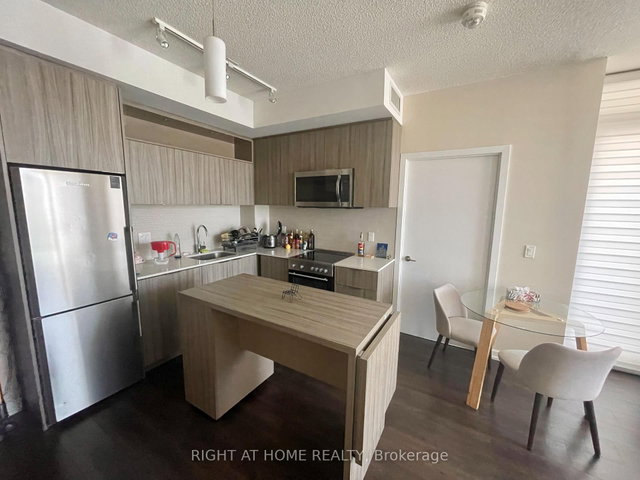 908 - 50 Forest Manor Road, North York | Leased, C13169028 | Condos.ca