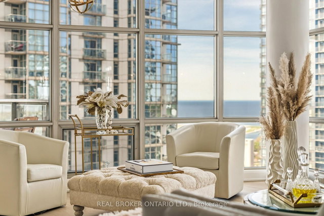 3812 - 10 Navy Wharf Court