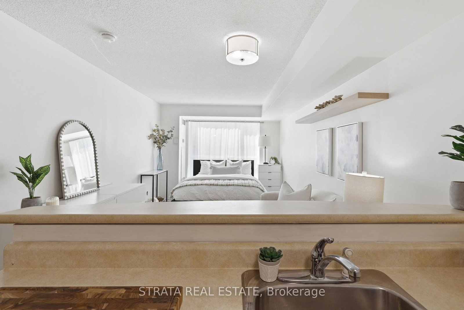 109 Front Street E, Unit 440 - Photo 7
