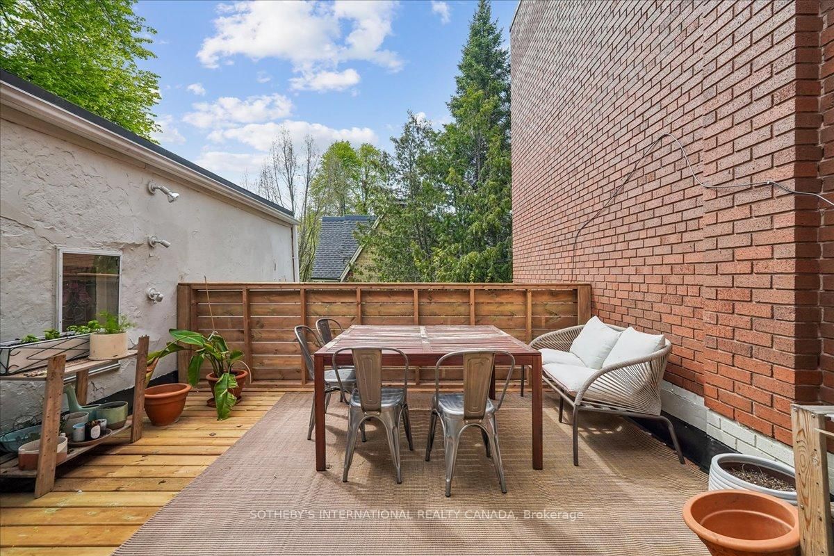 161 Winchester Street • Toronto, ON photo 19