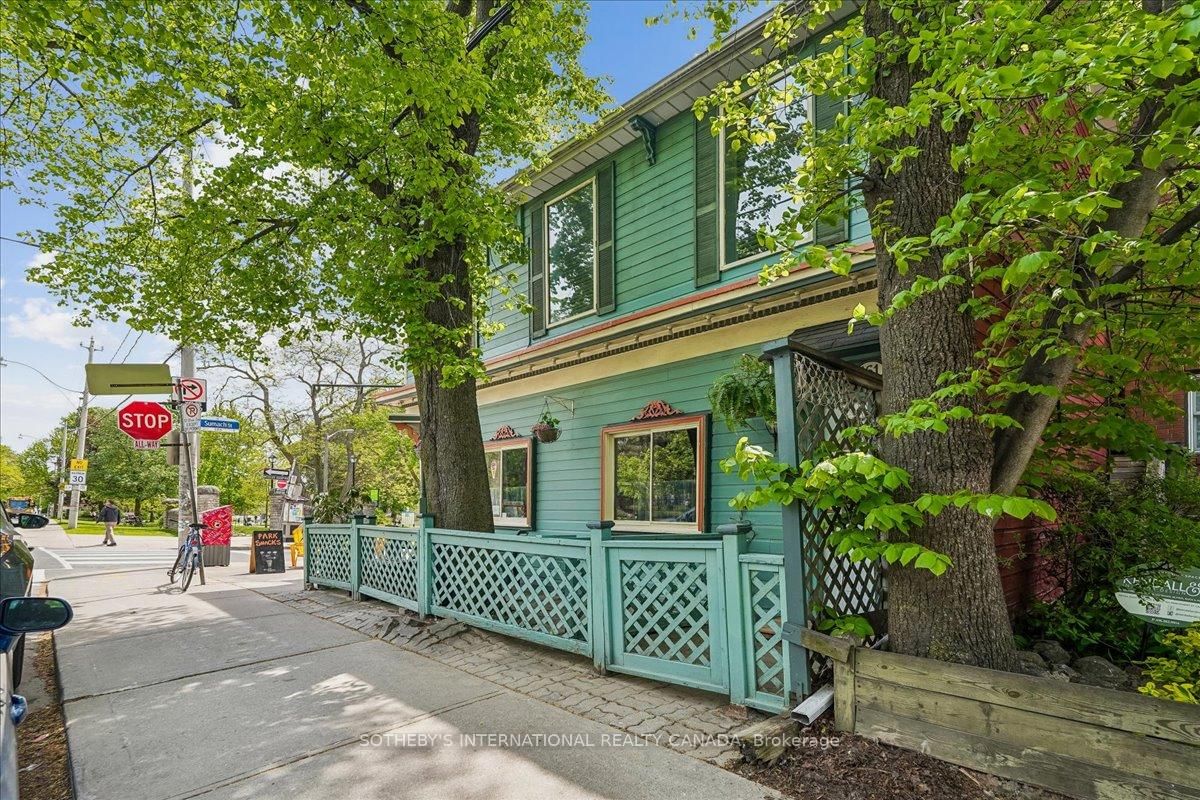 161 Winchester Street • Toronto, ON photo 47