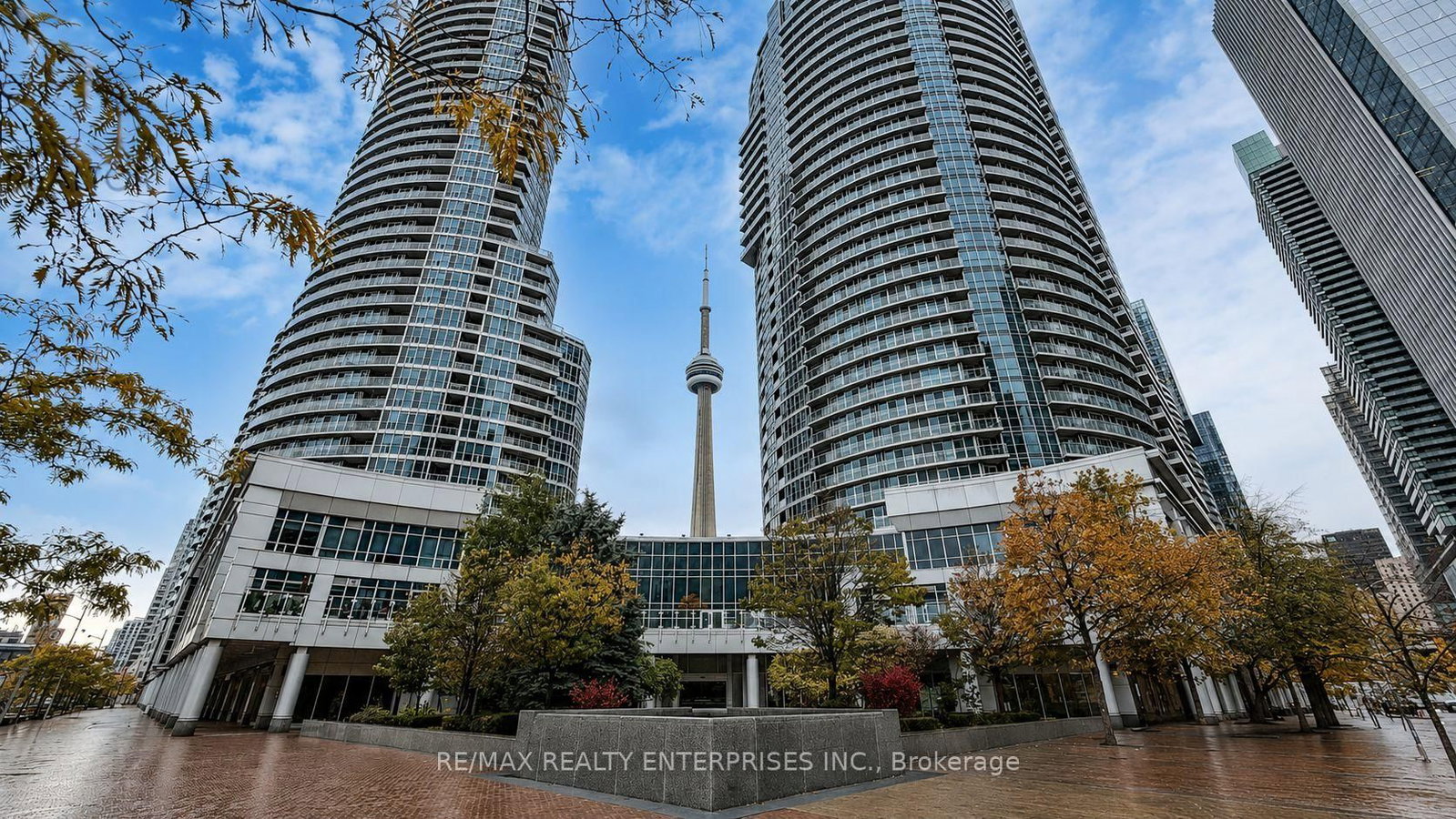 8 York Street • #2710 • Toronto, ON photo 30