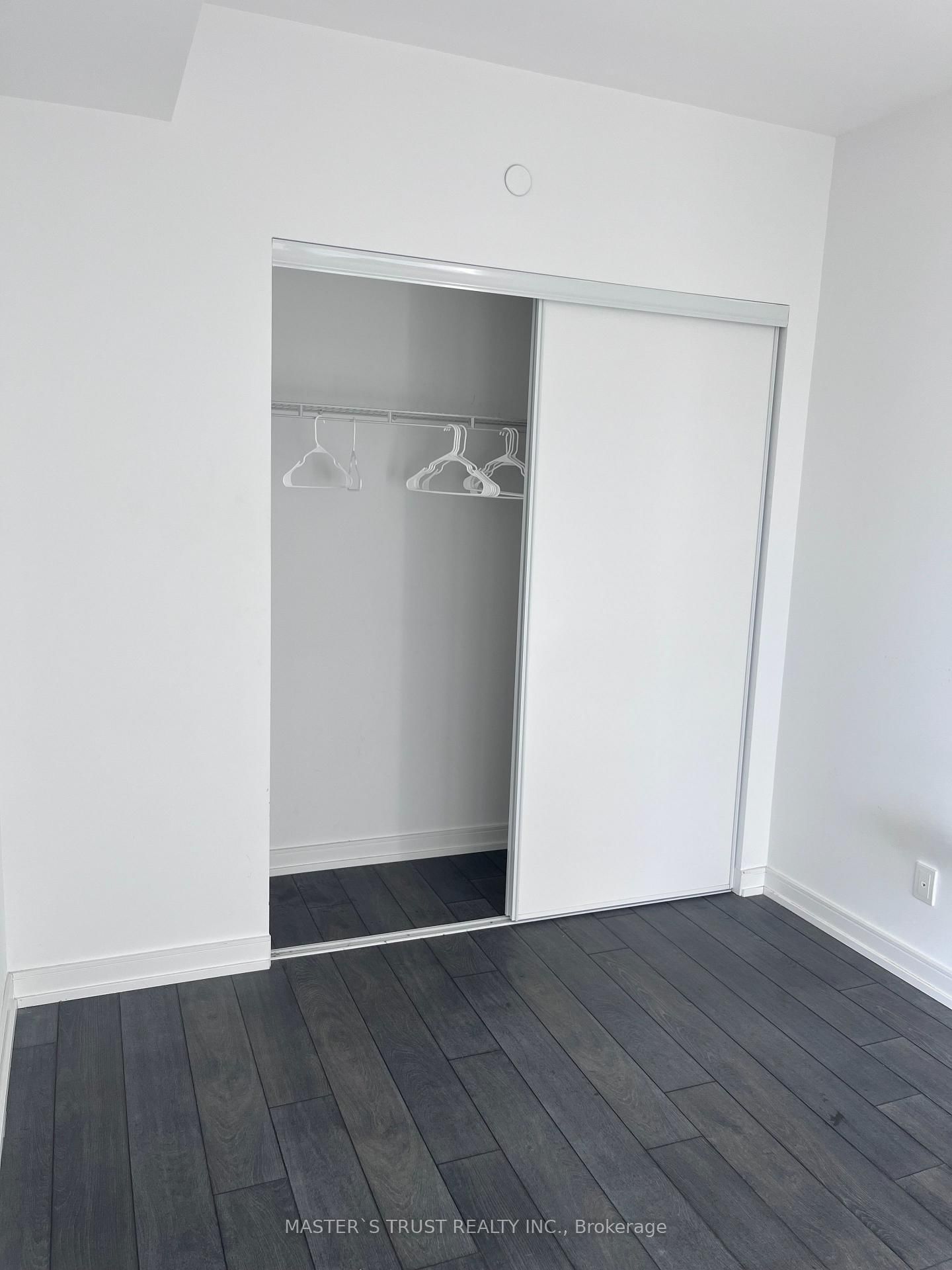 28 Wellesley Street E, Unit 2205 - Photo 7