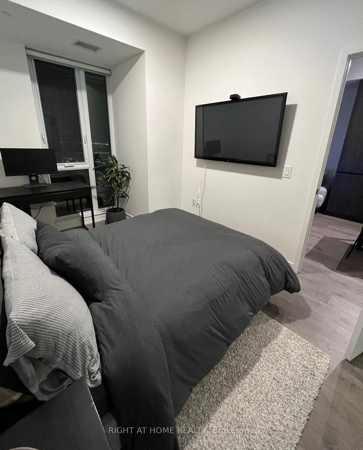 225 Sumach Street, Unit 1701 - Photo 6