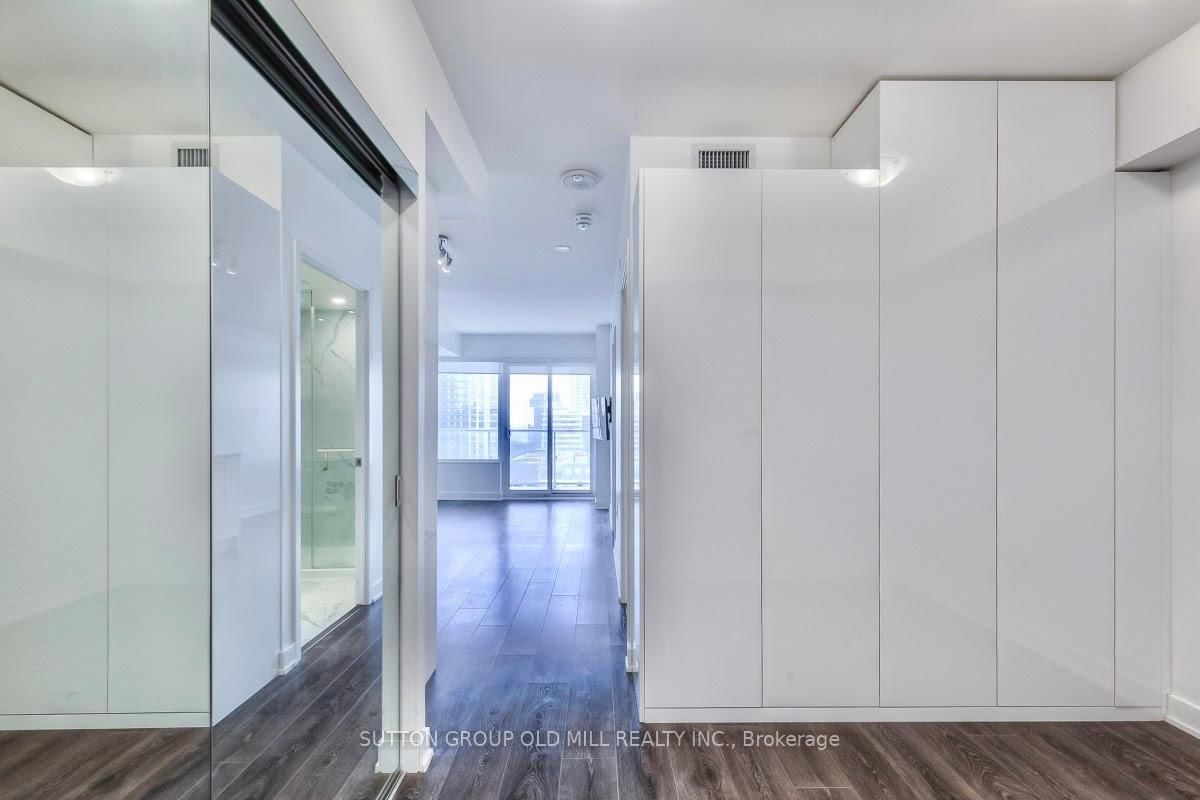 195 Redpath Avenue • #1411 • Toronto, ON photo 12