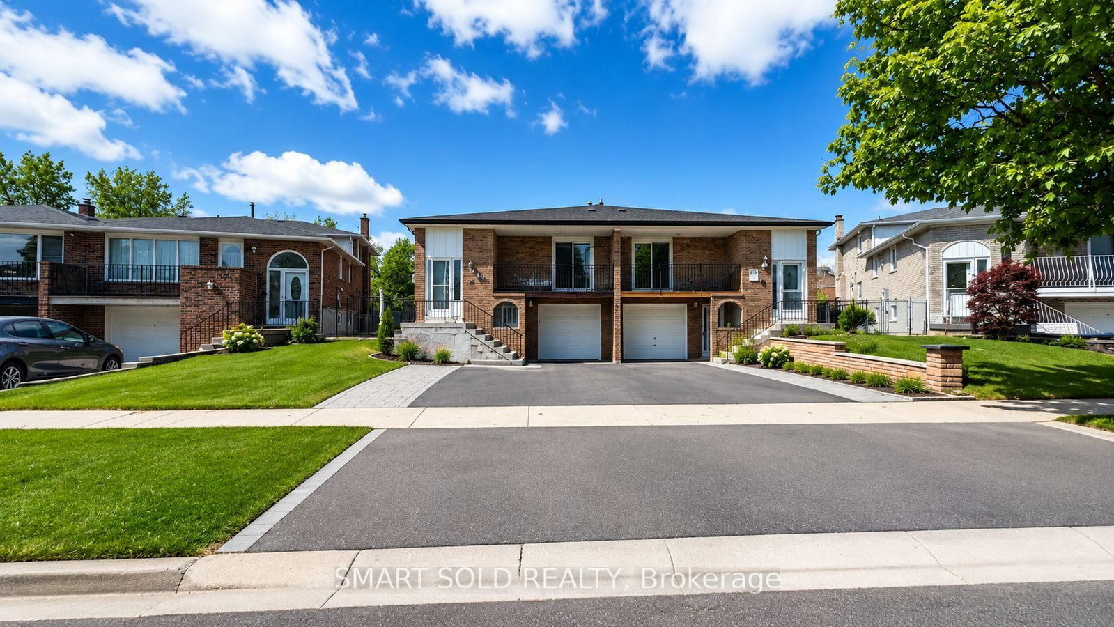 243 Shawnee Circle, Toronto, ON, photo 2