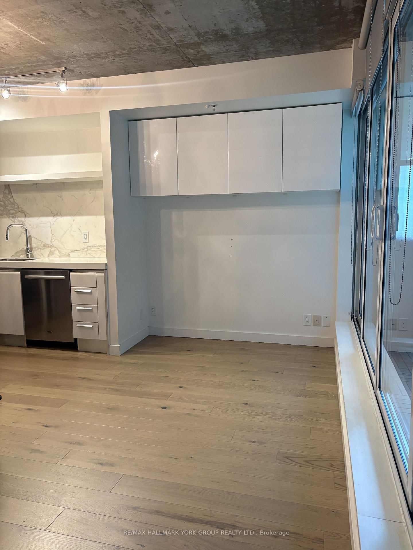 75 Portland Street, Unit 316 - Photo 9
