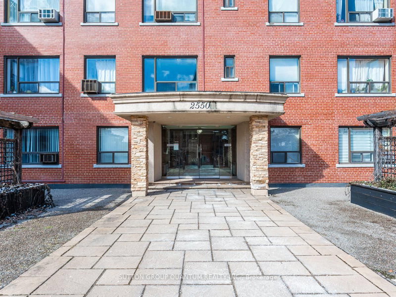 Suite 218 - 2550 Bathurst Street
