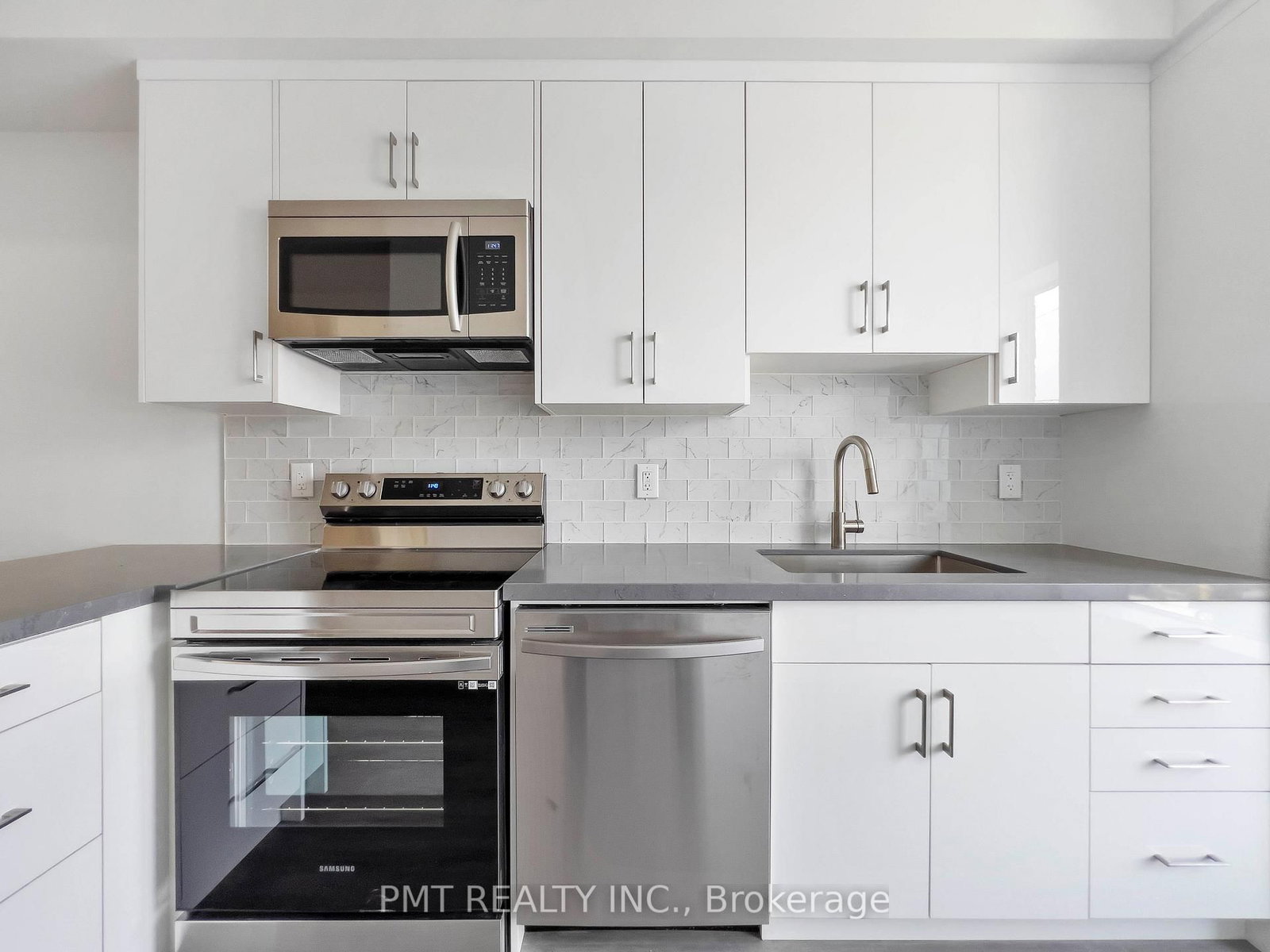 1FM-531 Delaware Avenue, Toronto, ON, photo 2