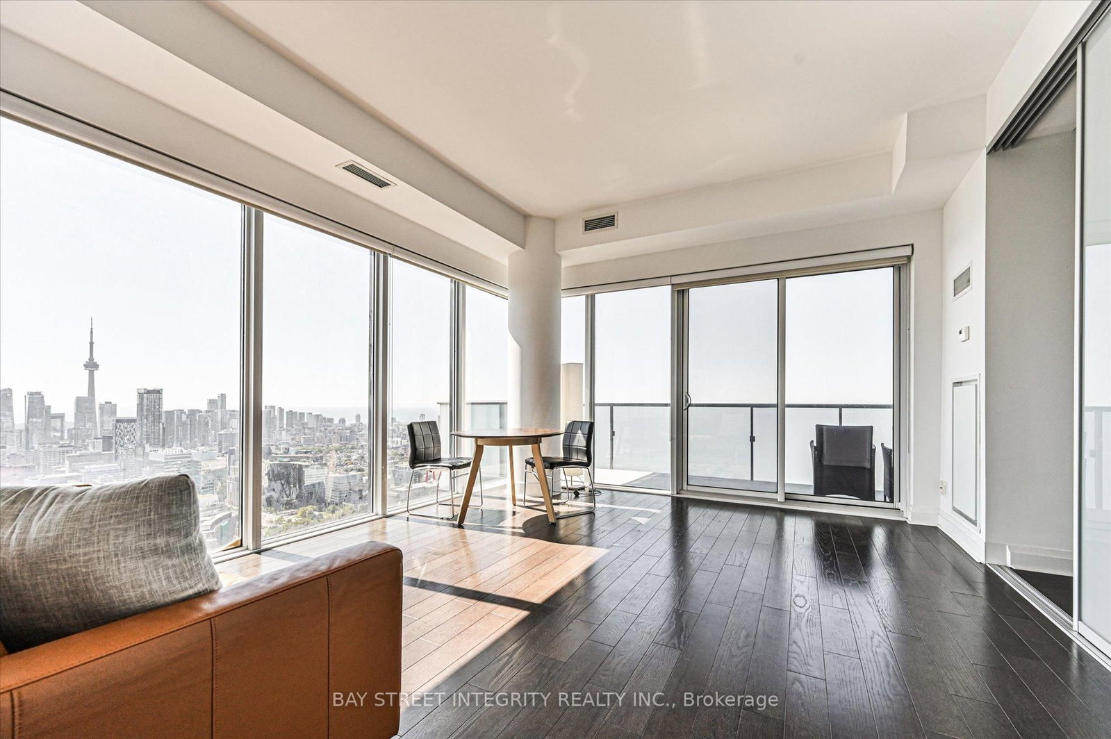 1080 Bay Street • #5302 • Toronto, ON photo 10