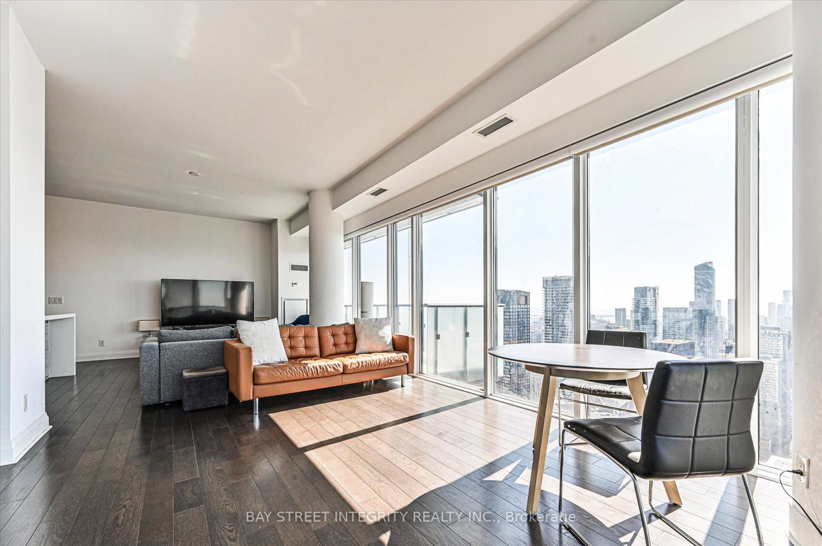 1080 Bay Street • #5302 • Toronto, ON photo 12