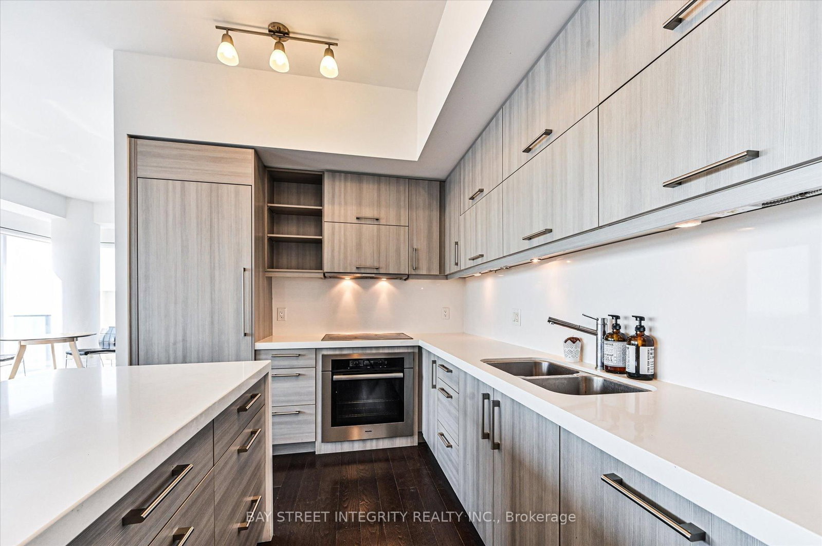 1080 Bay Street • #5302 • Toronto, ON photo 15