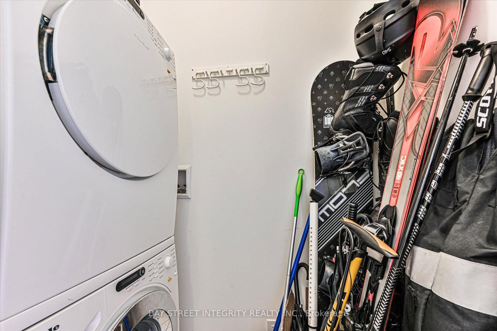 1080 Bay Street • #5302 • Toronto, ON photo 25