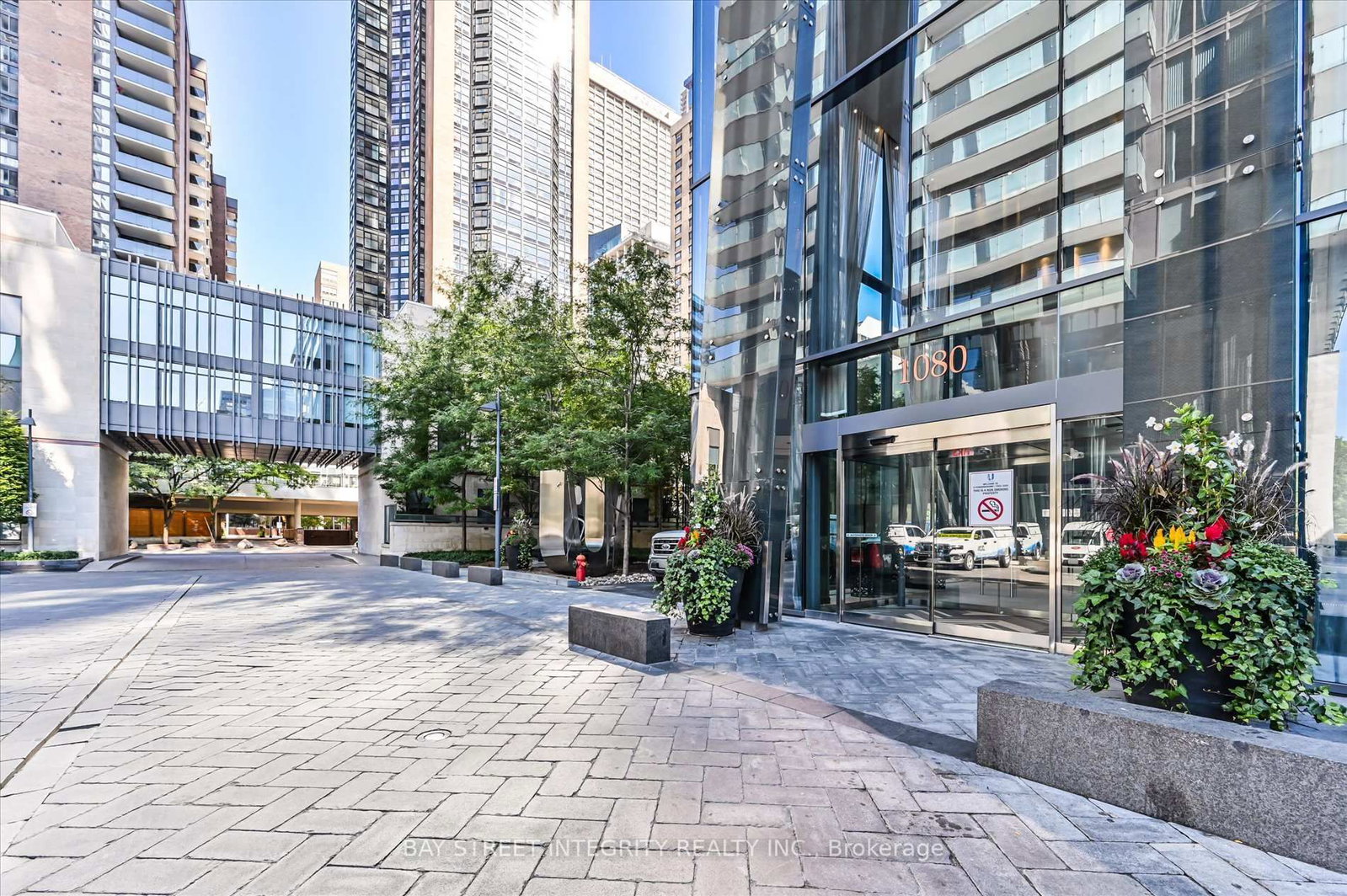 5302-1080 Bay Street, Toronto, ON, photo 3