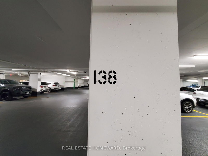P3-#138 - 29 Queens Quay E