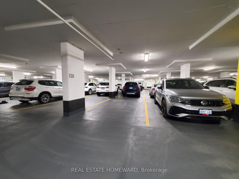 P3-#138 - 29 Queens Quay E