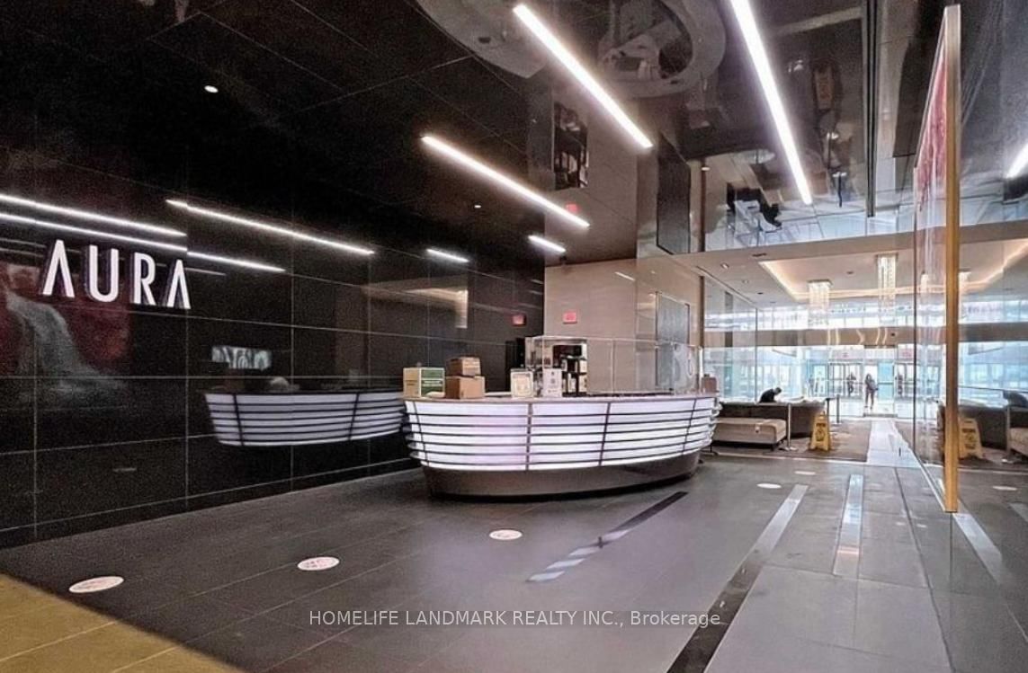 2016-386 yonge Street, Toronto, ON, photo 2