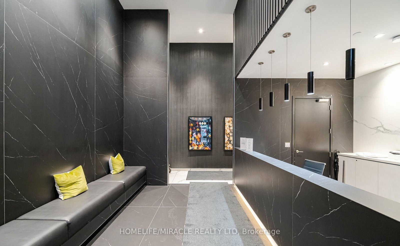 20 Edward Street, Unit 922 - Photo 2