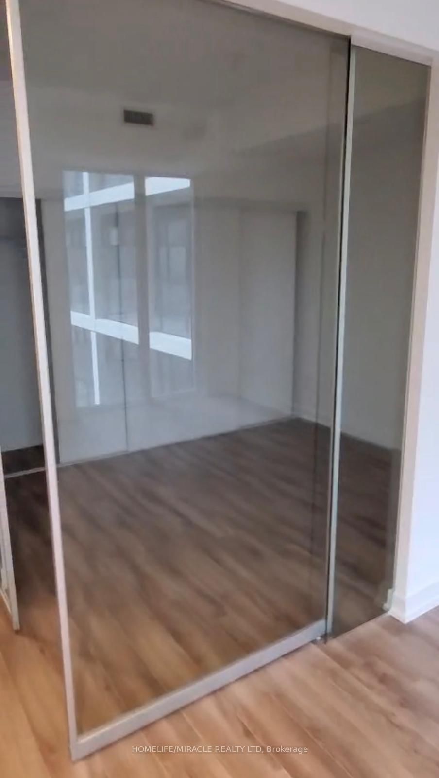 20 Edward Street, Unit 922 - Photo 7