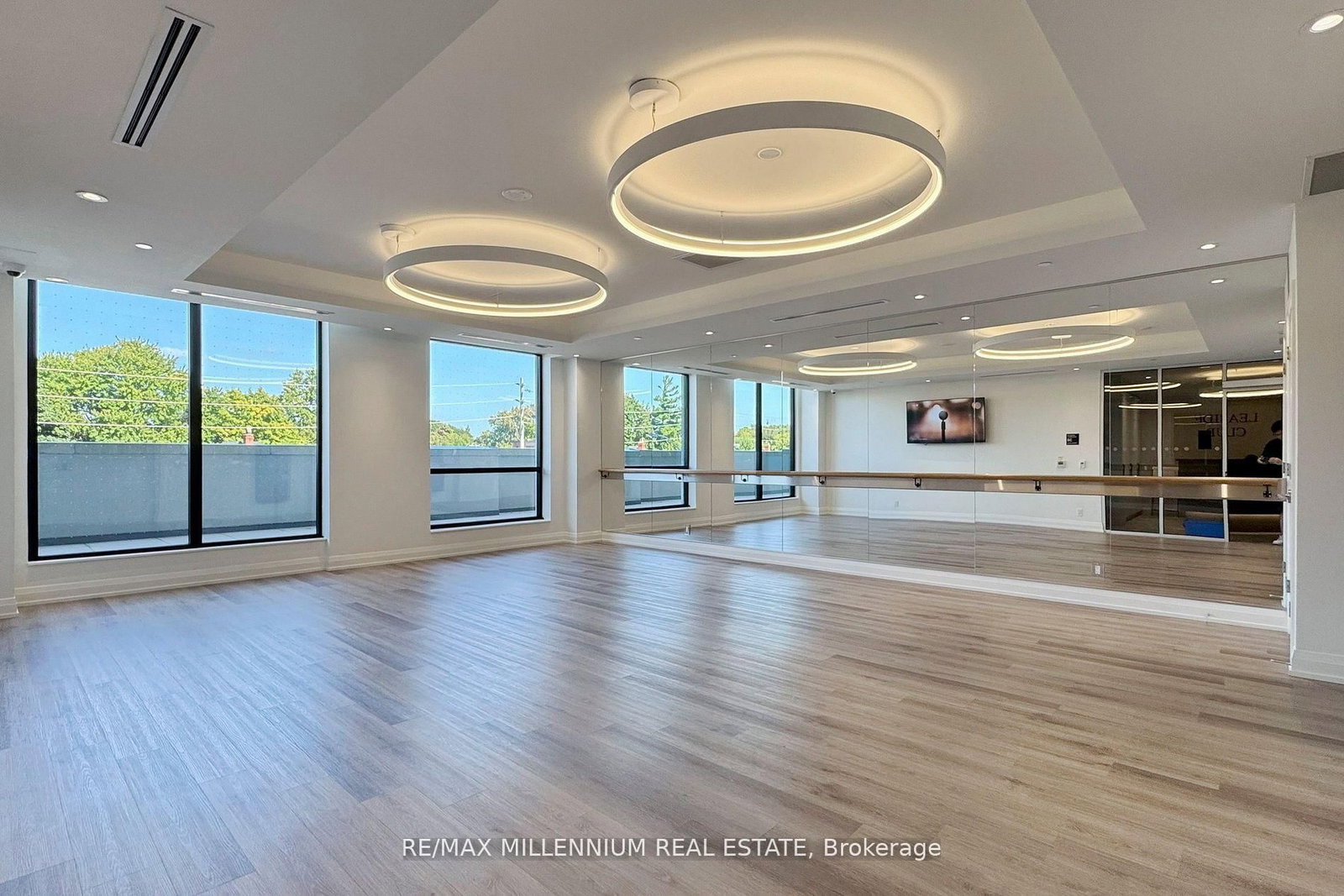 33 Frederick Todd Way, Unit 520 - Photo 37