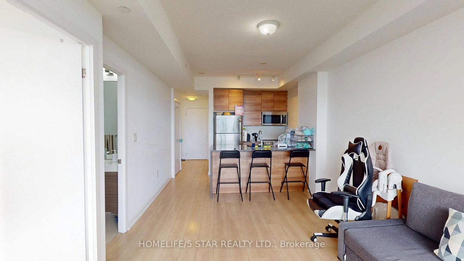 66 Forest Manor Road, Unit 1601 - Photo 7