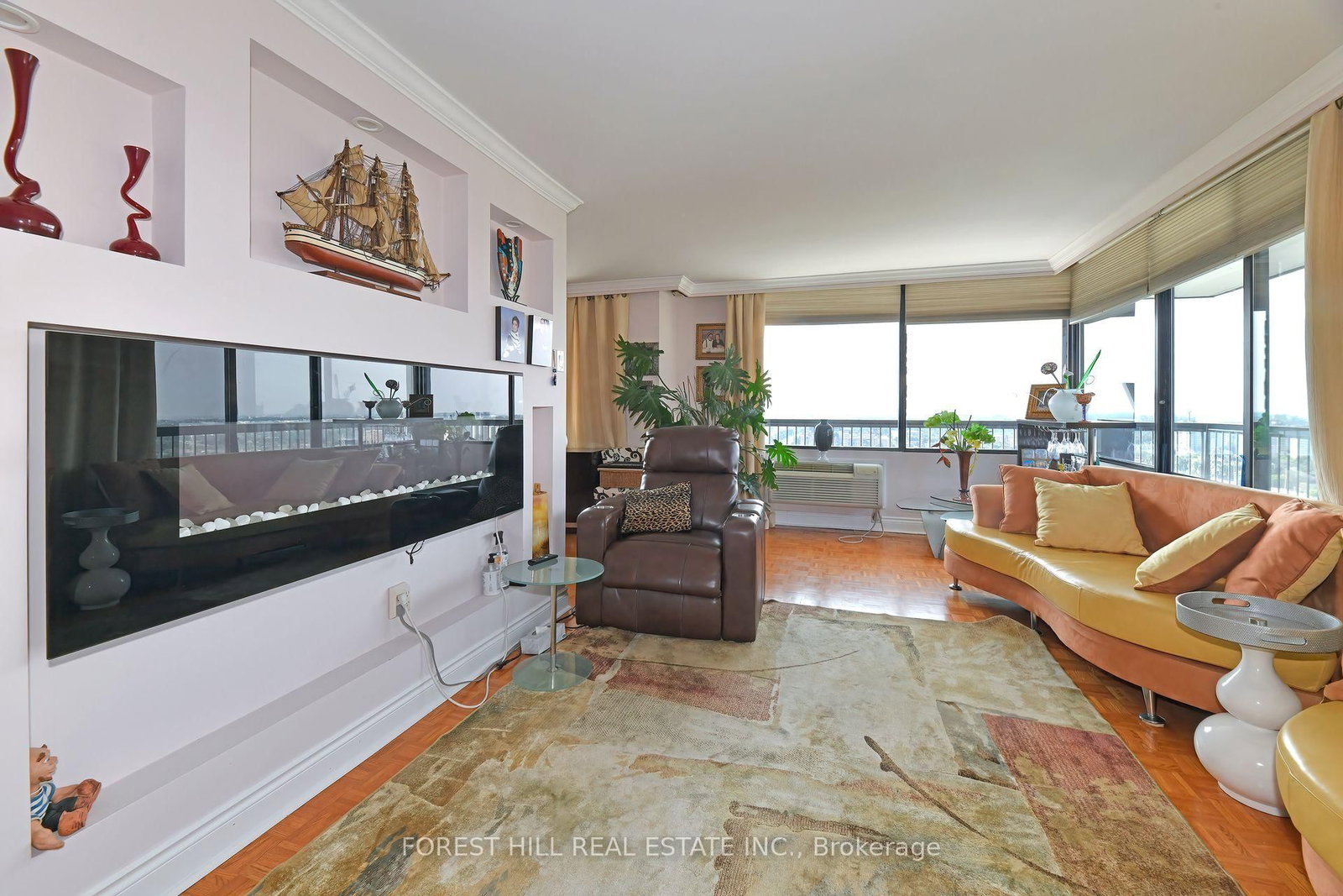 135 Antibes Drive • #2404 • Toronto, ON photo 8