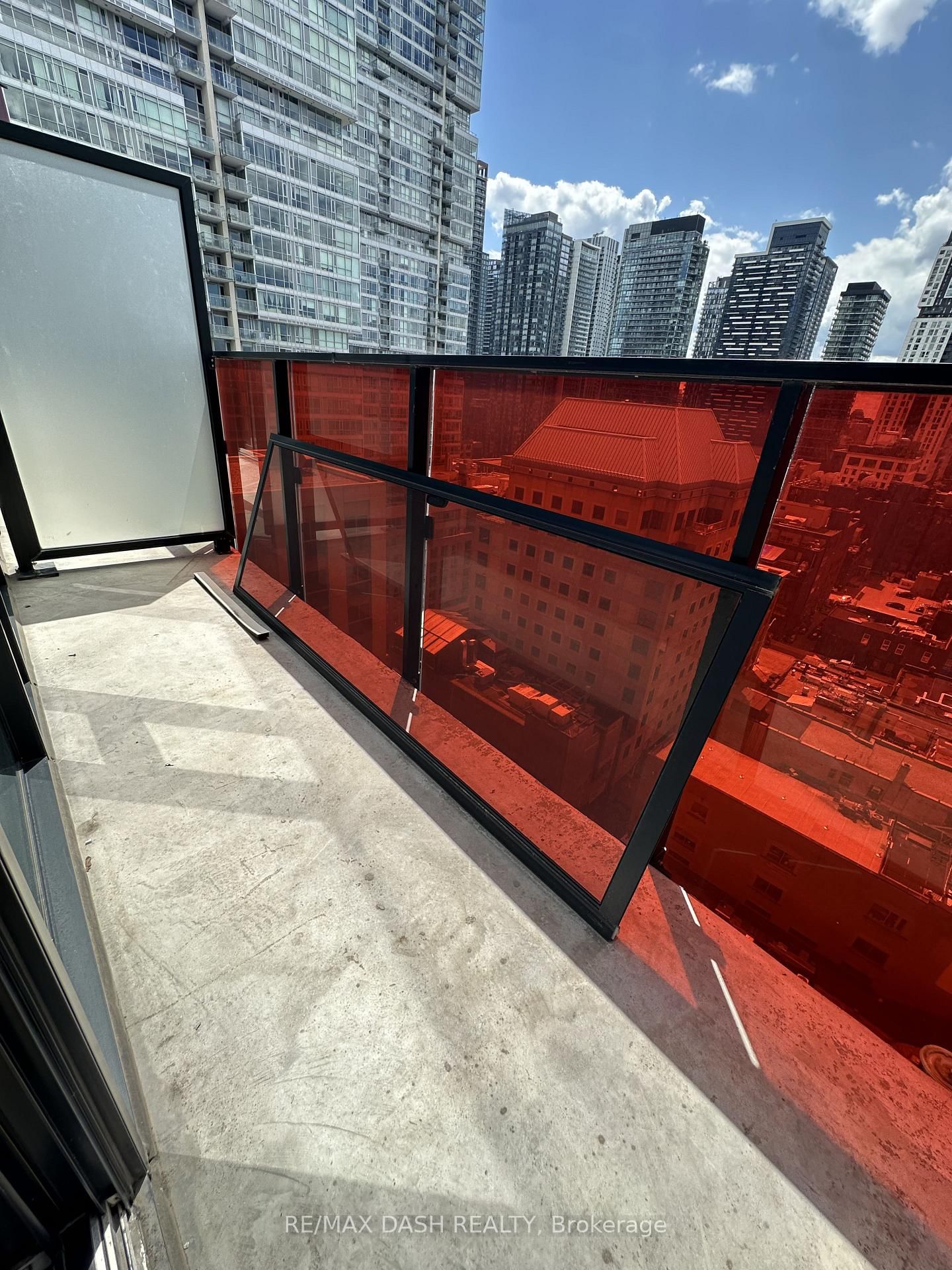 215 Queen Street W, Unit 1502 - Photo 7