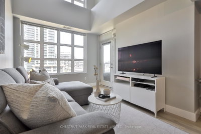 65 East Liberty Street • #913 • Toronto, ON