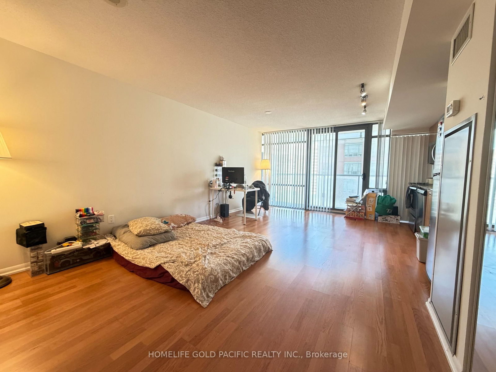 37 Grosvenor Street, Unit 1205 - Photo 7