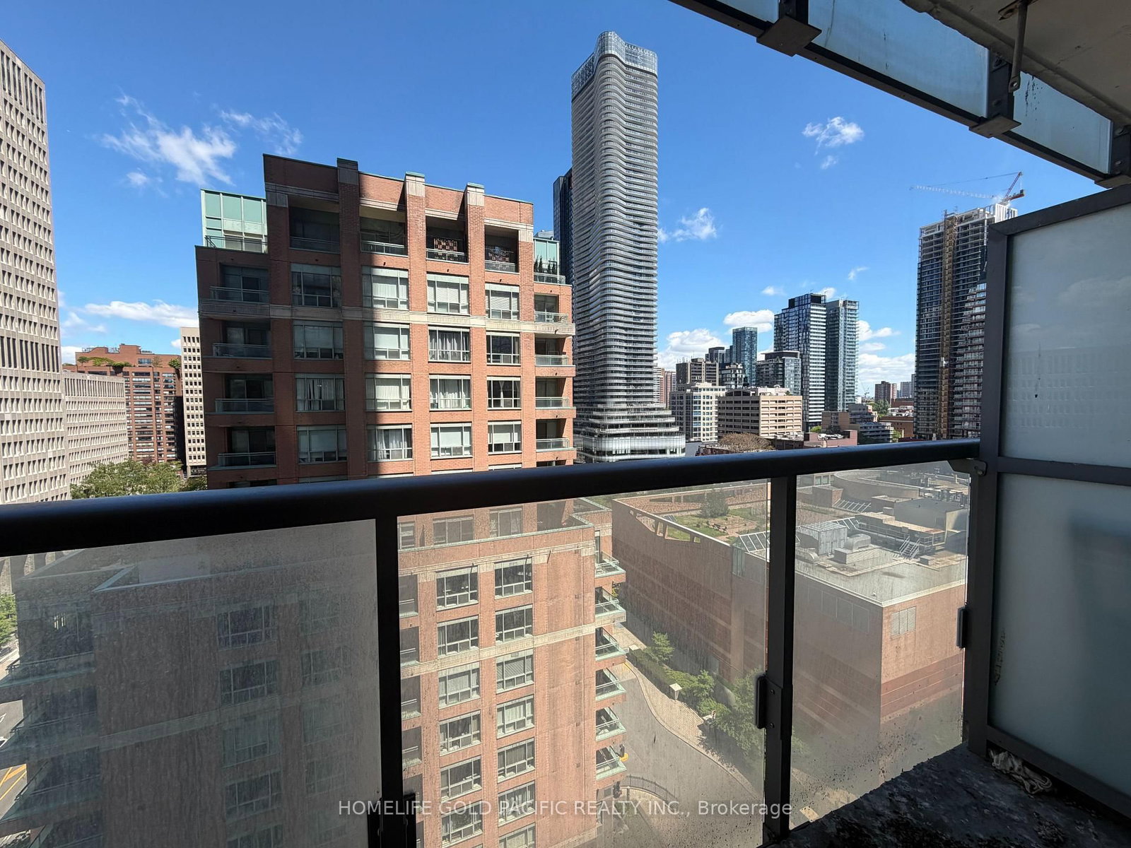 37 Grosvenor Street, Unit 1205 - Photo 9