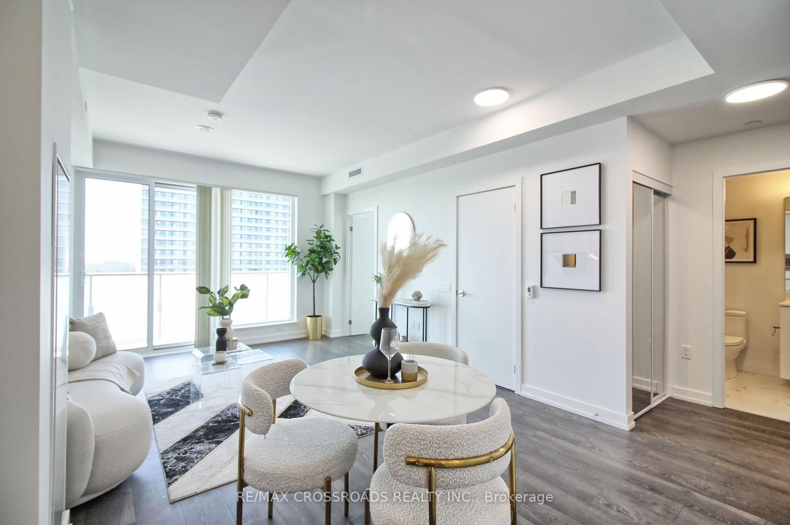 7 Golden Lion Heights, Unit N1808 - Photo 6