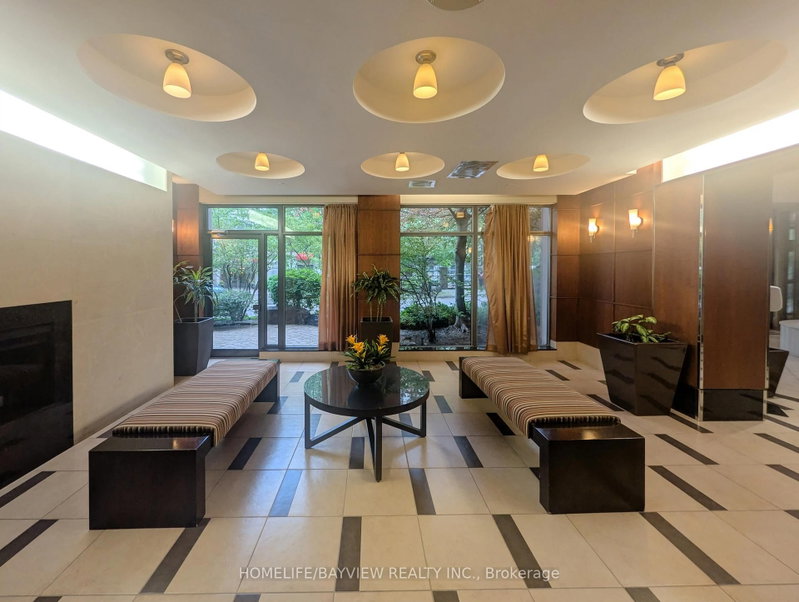 1510 - 10 Northtown Way W