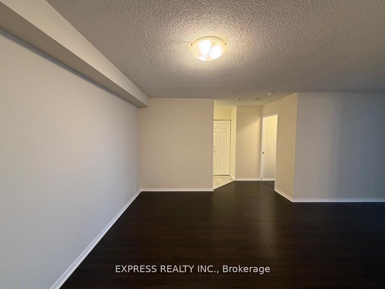 809-29 Pemberton Avenue, Toronto, ON, photo 4