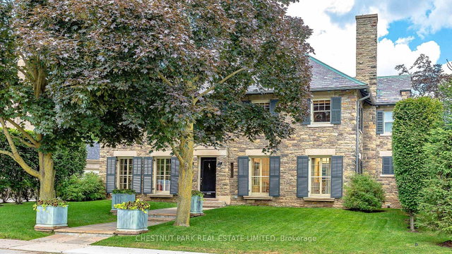 42 Lytton Boulevard