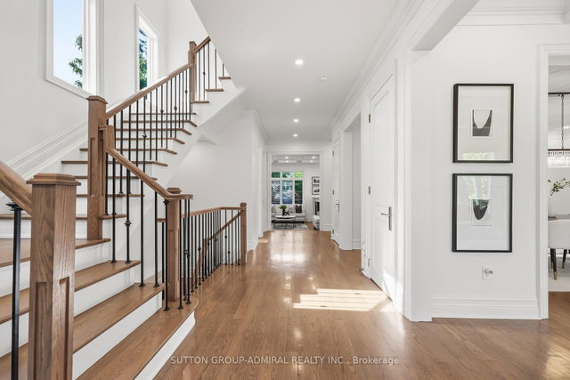 568 Fairlawn Avenue