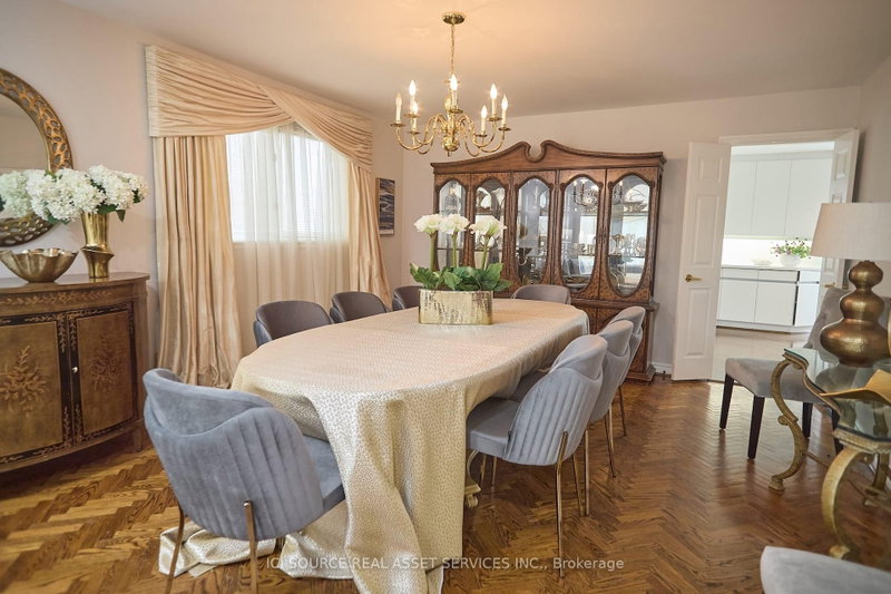 104 Almore Ave photo 2