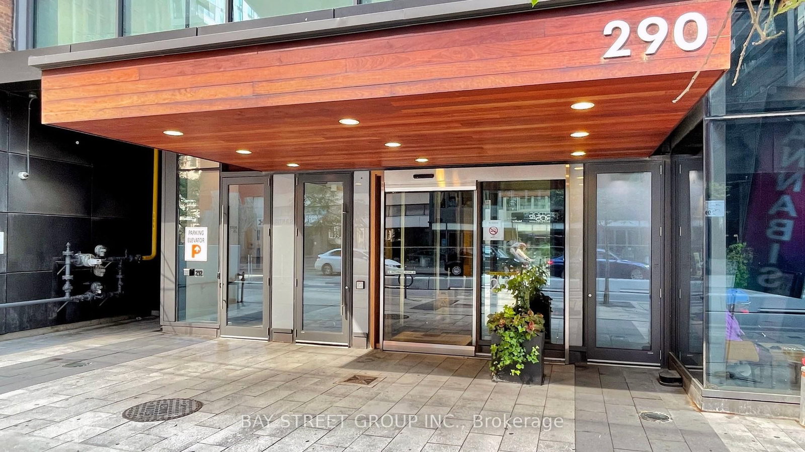 290 Adelaide Street W, Unit 3002 - Photo 4