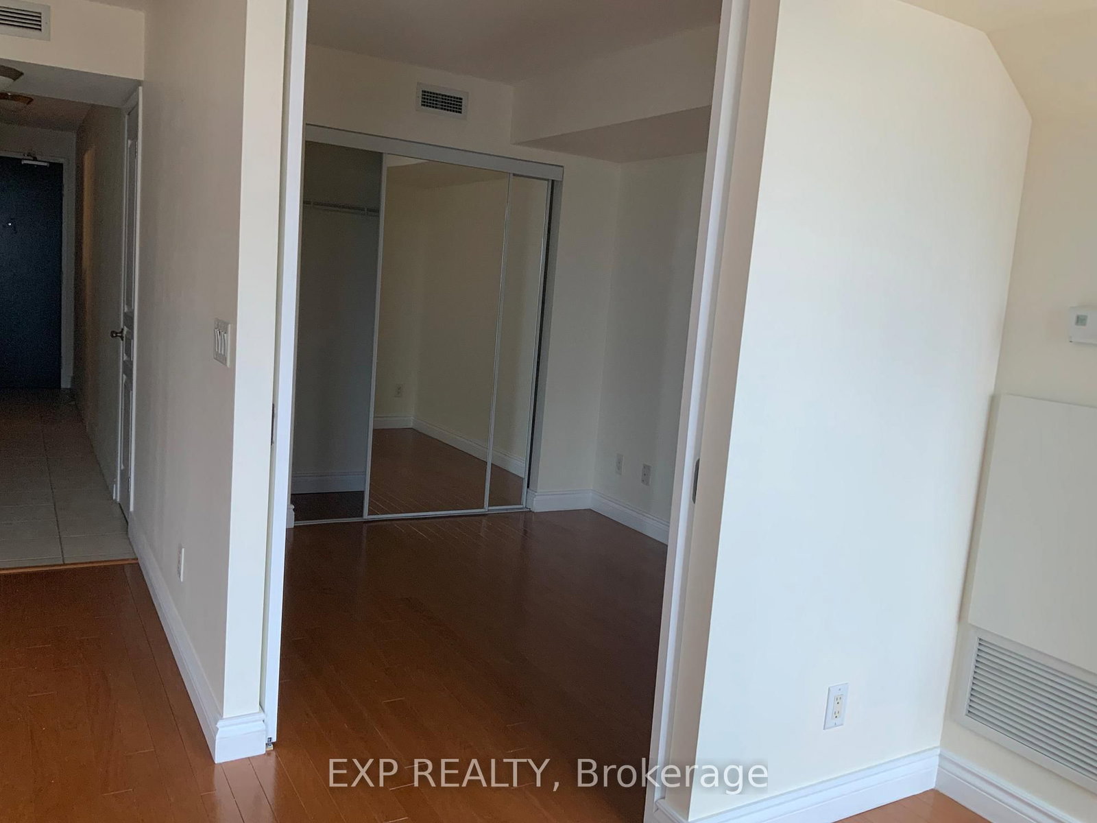 18 Yonge Street, Unit 1306 - Photo 10