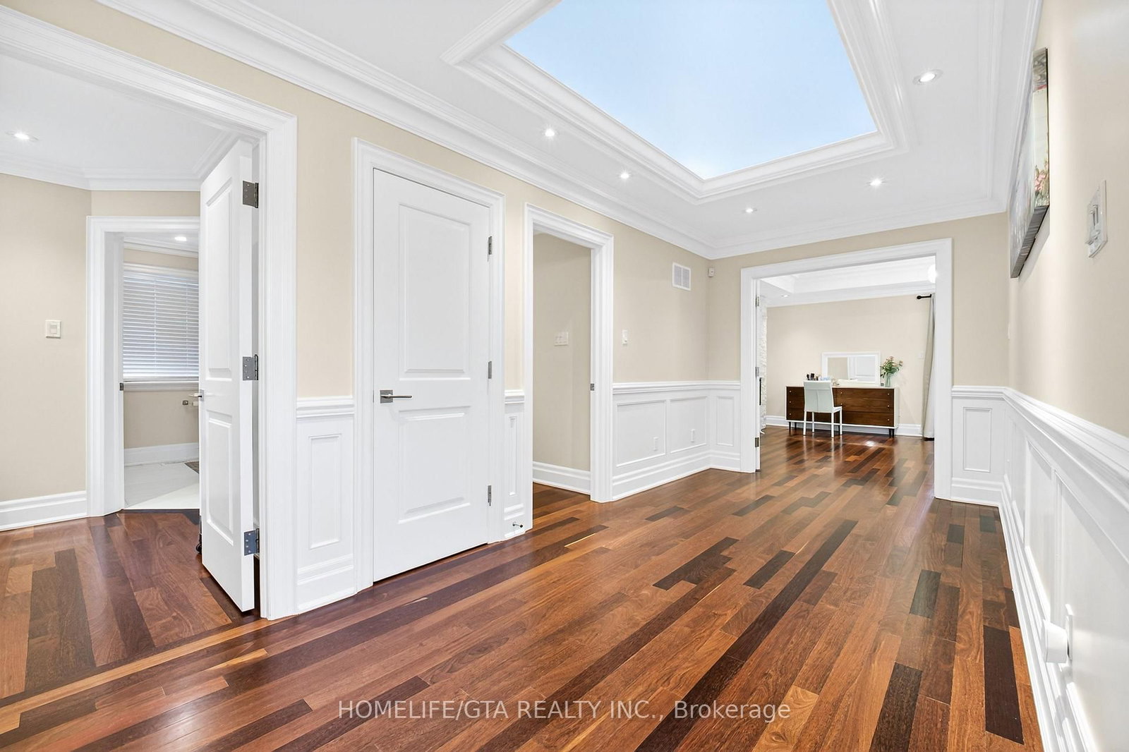 674 Bedford Park Avenue • Toronto, ON photo 33