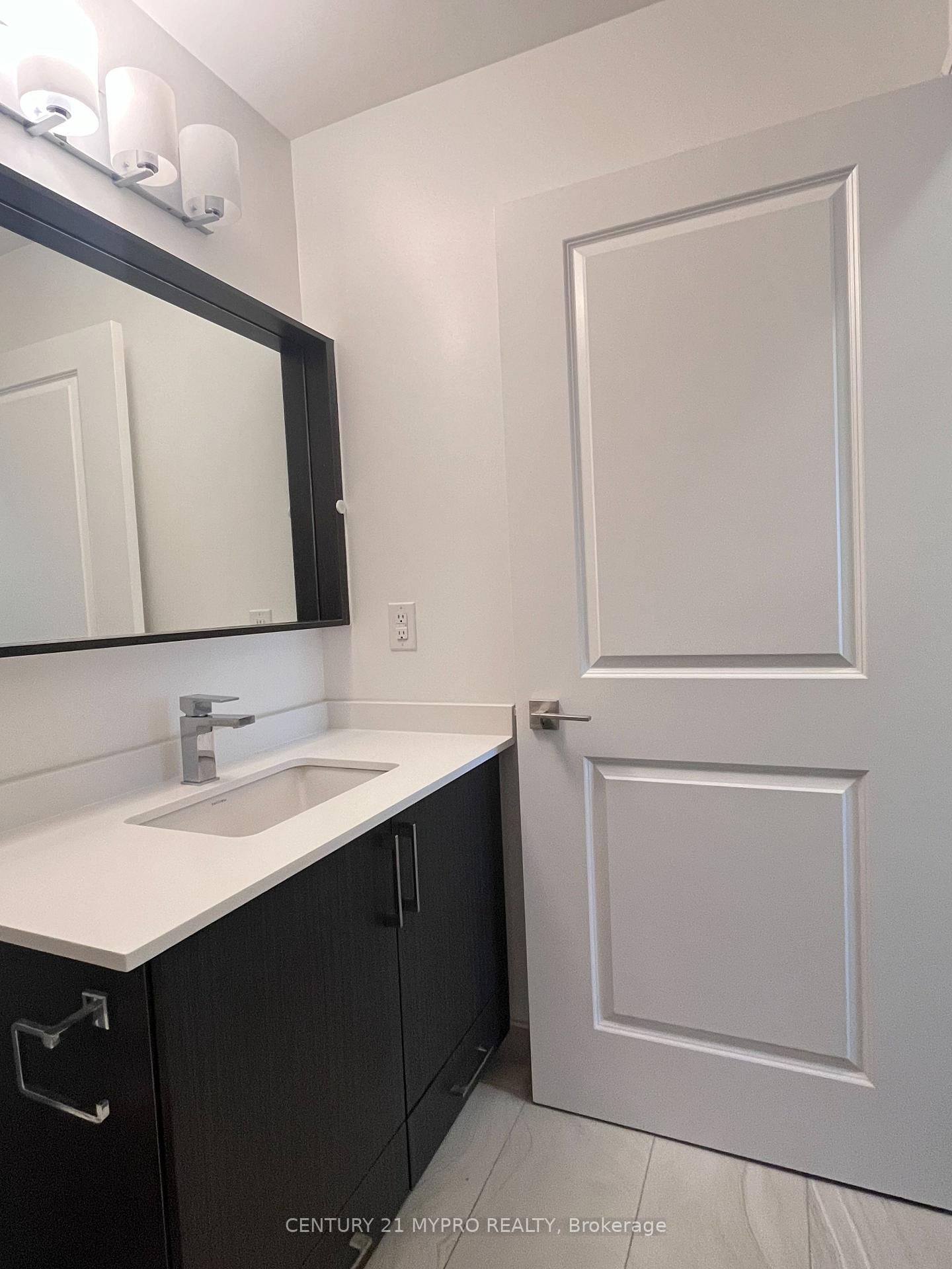 591 Sheppard Avenue E, Unit 1027 - Photo 15